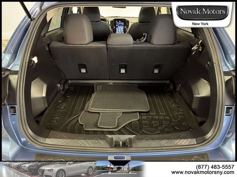 Used 2024 Subaru Crosstrek 2.0i Premium AWD/4WD image 12