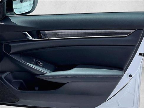 Used 2021 Honda Accord Sport image 19