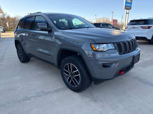 Used 2020 Jeep Grand Cherokee Trailhawk w/ Trailhawk Luxury Group image 4