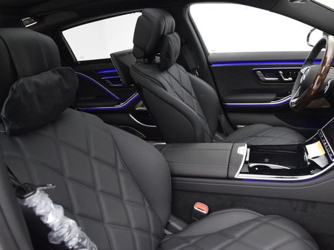 New 2026 Mercedes-Benz Maybach S 580 4MATIC image 16