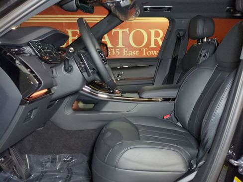 New 2026 Land Rover Range Rover Sport SE AWD/4WD image 15