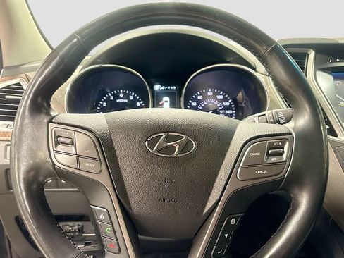 Used 2018 Hyundai Santa Fe AWD image 12