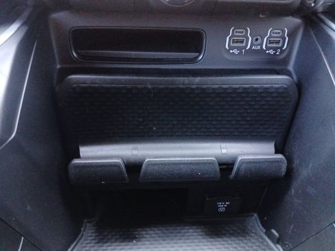 Used 2023 RAM 1500 Big Horn AWD/4WD image 6