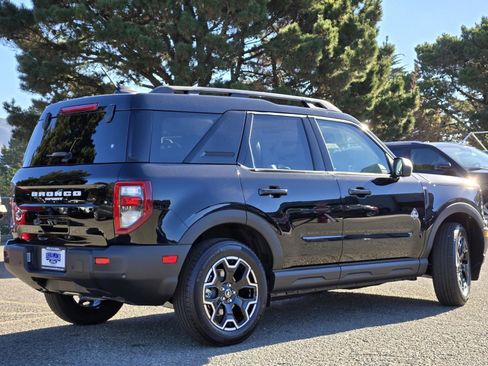 New 2025 Ford Bronco Sport Outer Banks image 5