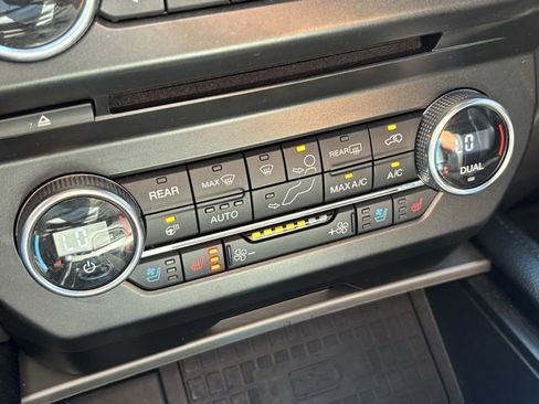 Used 2018 Ford Expedition XLT w/ Equipment Group 202A image 24