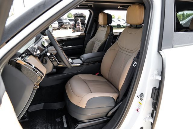 New 2026 Land Rover Range Rover Sport Dynamic SE AWD/4WD image 42