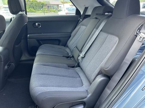New 2025 Hyundai Ioniq 5 SE image 24