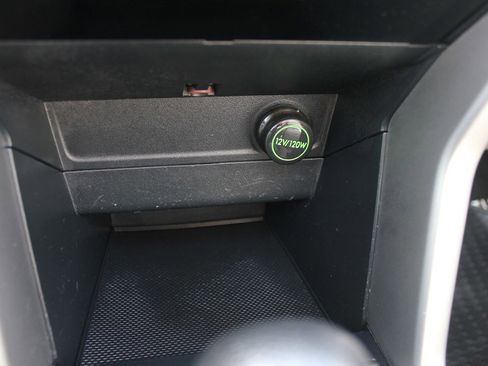 Used 2015 Subaru Forester 2.5i Premium w/ All-Weather Package image 21