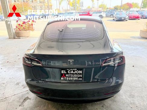 Used 2018 Tesla Model 3 Long Range RWD image 4