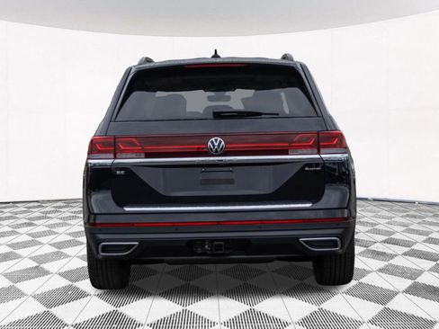 New 2026 Volkswagen Atlas SE image 13