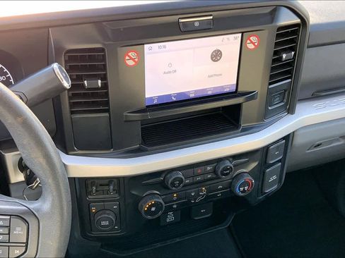 Used 2025 Ford F350 XLT image 6