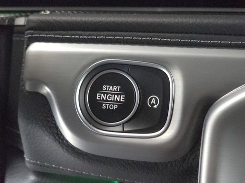 Used 2025 Mercedes-Benz G 550 image 16