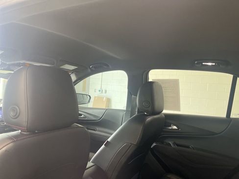 Used 2022 Chevrolet Equinox RS w/ RS Leather Package FWD image 38