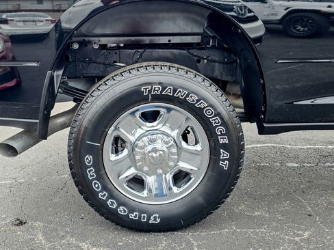 Used 2024 RAM 3500 Tradesman w/ Towing Technology Group image 28