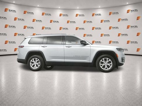 Used 2021 Jeep Grand Cherokee L Limited AWD/4WD image 48