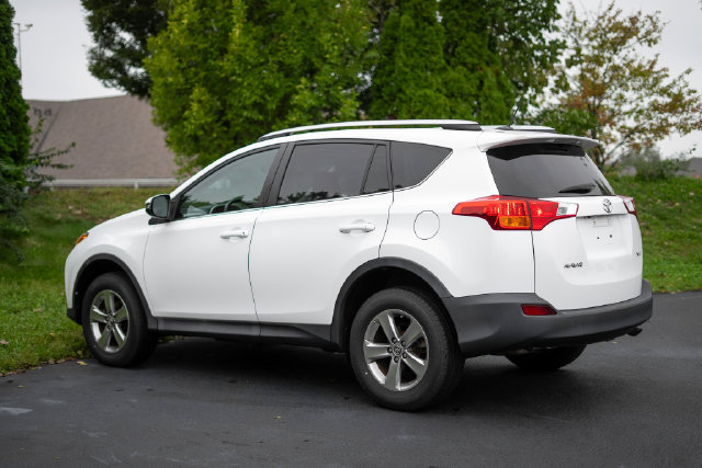 Used 2015 Toyota RAV4 XLE FWD image 7