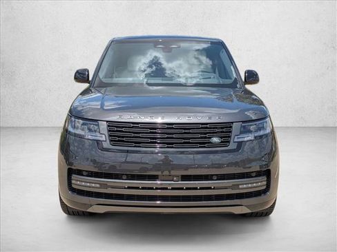 New 2025 Land Rover Range Rover SE image 6