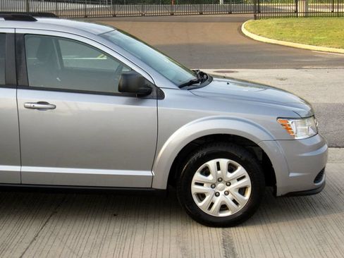 Used 2018 Dodge Journey SE FWD image 10