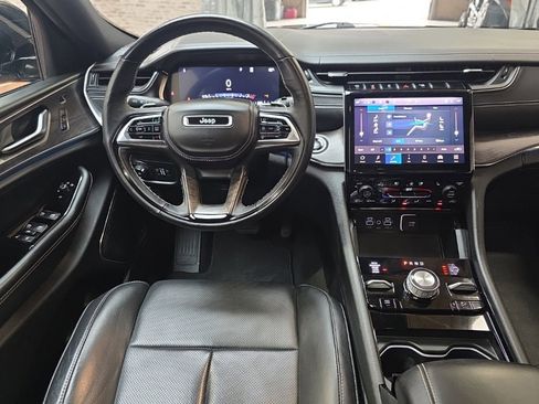 Used 2023 Jeep Grand Cherokee Overland w/ Adv Protech Group III image 20