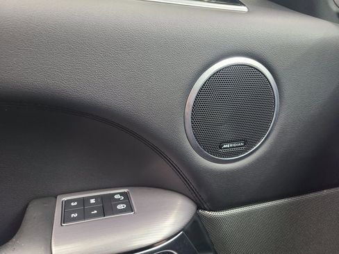 Used 2018 Land Rover Range Rover Sport HSE image 30