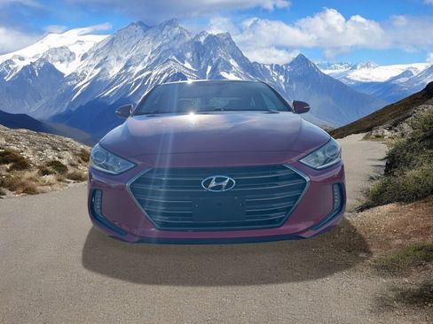 Used 2018 Hyundai Elantra Limited image 8