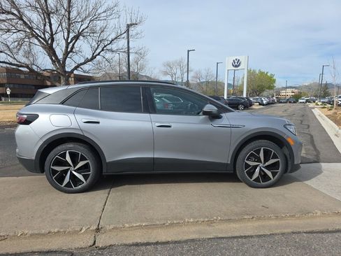 Used 2024 Volkswagen ID.4 Pro S image 6