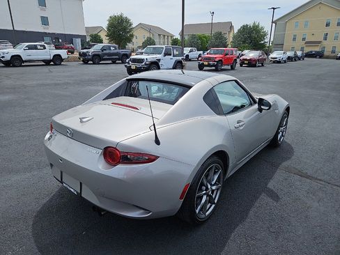 Used 2023 MAZDA MX-5 Miata Grand Touring RWD image 5