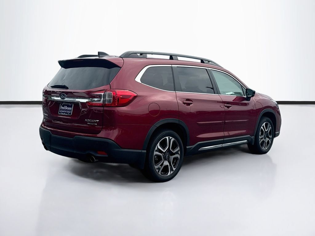 Used 2025 Subaru Ascent Limited AWD/4WD image 9