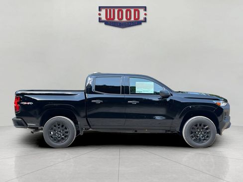 New 2026 Chevrolet Colorado W/T w/ WT Custom Package AWD/4WD image 2