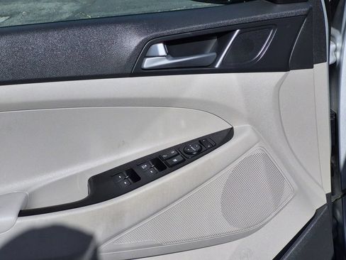 Used 2017 Hyundai Tucson SE FWD image 30