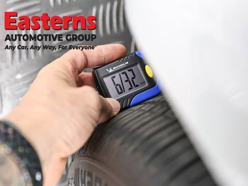 Used 2023 Tesla Model 3 Standard Range image 24