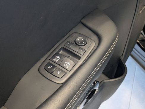 Used 2022 Dodge Challenger SRT Hellcat image 12