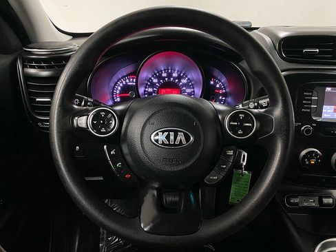 Used 2019 Kia Soul image 17