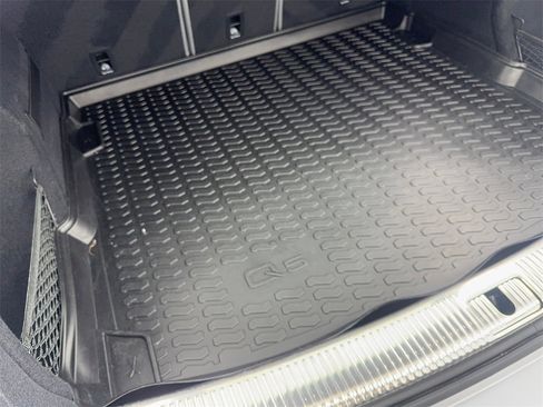 Used 2022 Audi Q5 2.0T Premium w/ Convenience Package image 82