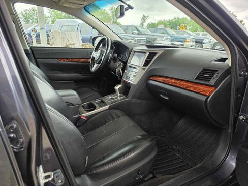 Used 2011 Subaru Legacy 2.5i Limited AWD/4WD image 16