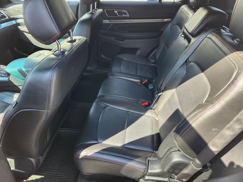 Used 2017 Ford Explorer Sport w/ Equipment Group 401A image 5