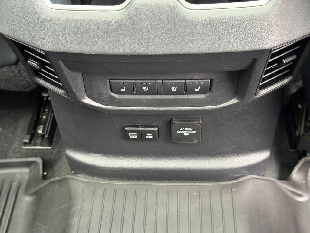 Used 2023 Toyota Tundra Platinum AWD/4WD image 15