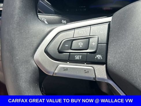 Certified 2024 Volkswagen Taos SE FWD image 24