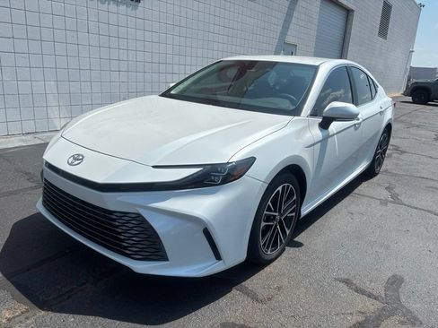 New 2026 Toyota Camry XLE FWD image 1