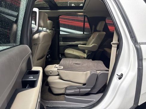 Used 2020 Ford Expedition Max XLT w/ Equipment Group 202A image 15