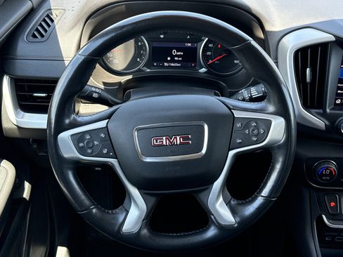 Used 2020 GMC Terrain SLT w/ Preferred Package FWD image 18