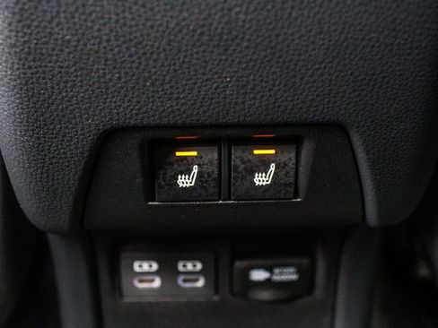 Used 2024 Toyota Prius Prime Premium image 33