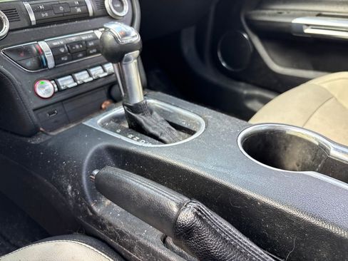 Used 2019 Ford Mustang GT Premium image 27