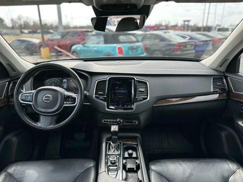 Used 2016 Volvo XC90 T6 Momentum w/ Protection Package Plus image 13