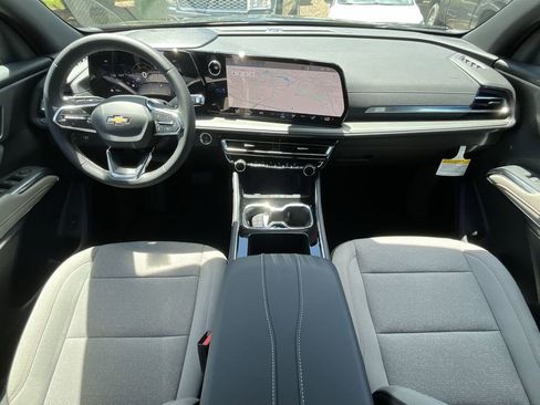 New 2025 Chevrolet Traverse LT w/ Driver Confidence Package image 21