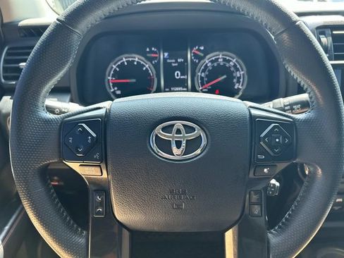 Used 2020 Toyota 4Runner Venture w/ Moonroof Package AWD/4WD image 32