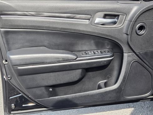 Used 2020 Chrysler 300 Touring w/ Sport Appearance Package RWD image 20