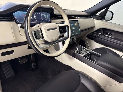 Used 2023 Land Rover Range Rover Long Wheelbase Autobiography AWD/4WD image 23