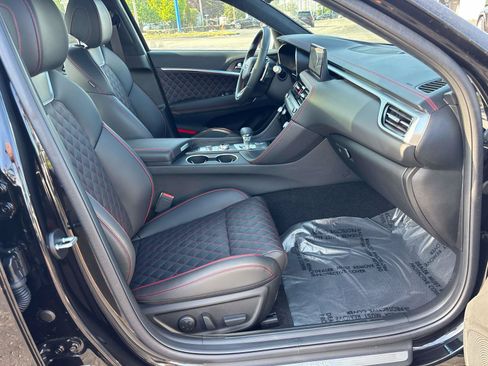 Used 2025 Genesis G70 3.3T Advanced w/ Sport Prestige Package AWD/4WD image 16