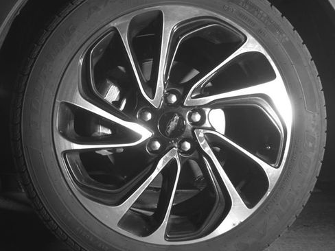 Used 2022 Chevrolet Bolt EUV Premier w/ Super Cruise Package image 38